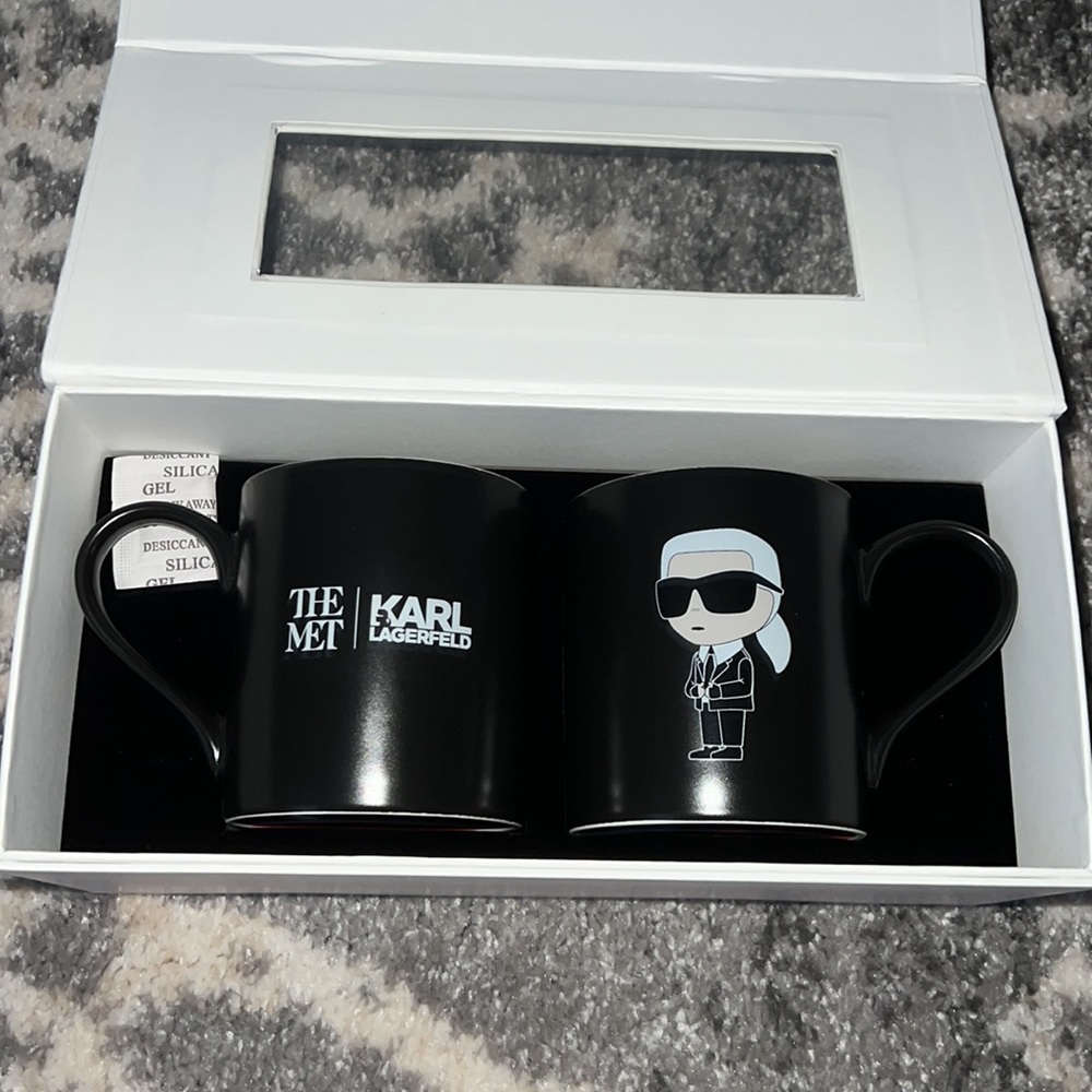 KARL LAGERFELD THE MET COFFEE MUG SET